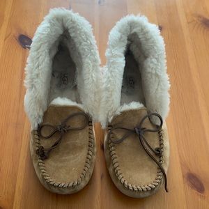 Ugg alena size 8